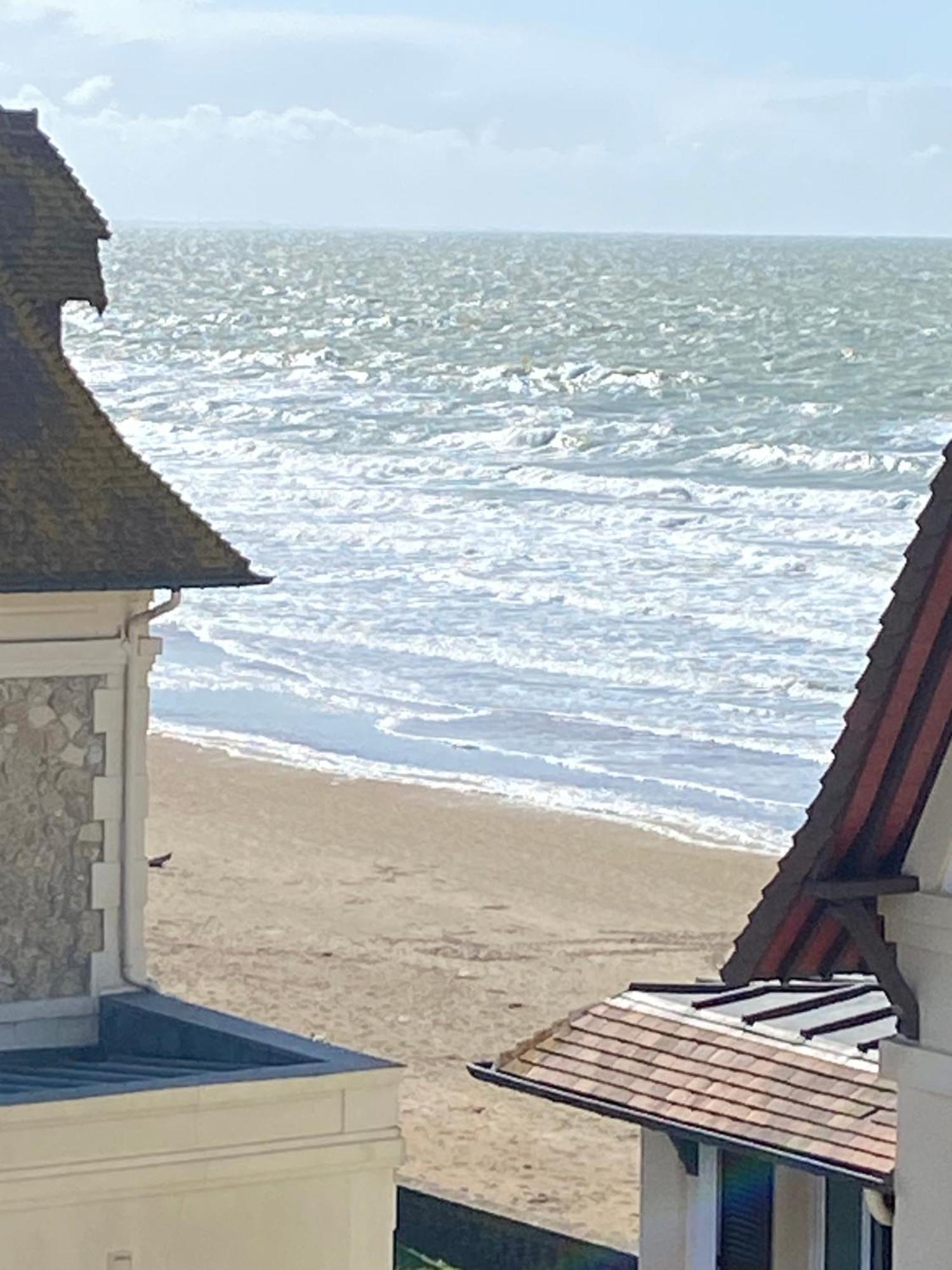 Beau Studio Au Bord De La Mer Блонвіль-сюр-Мер Екстер'єр фото
